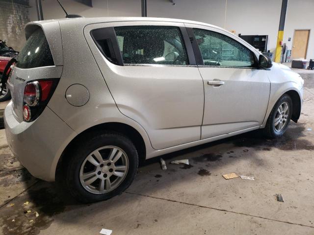 Хэтчбеки CHEVROLET SONIC 2015 Серебристый