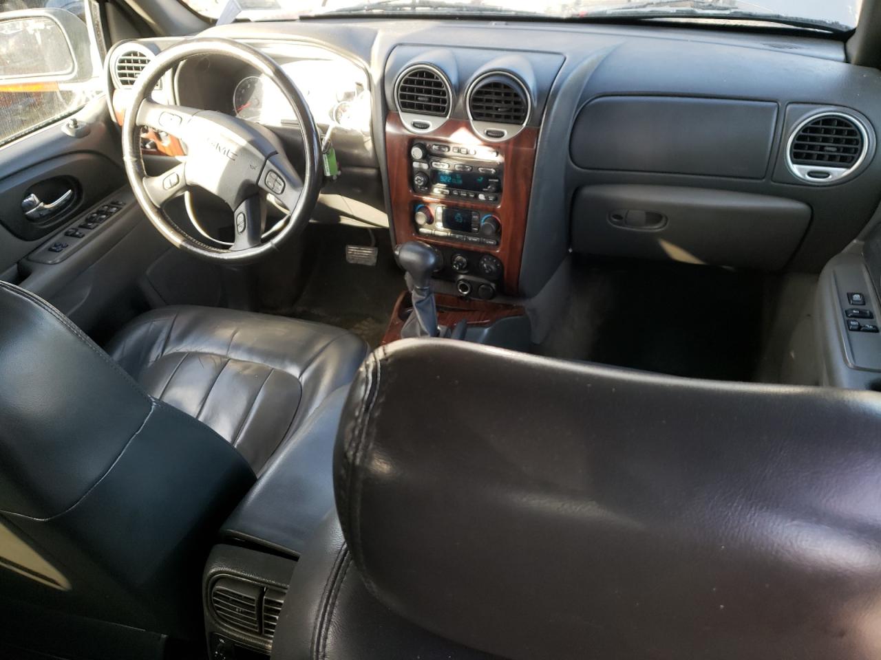 2003 GMC Envoy - Image 8