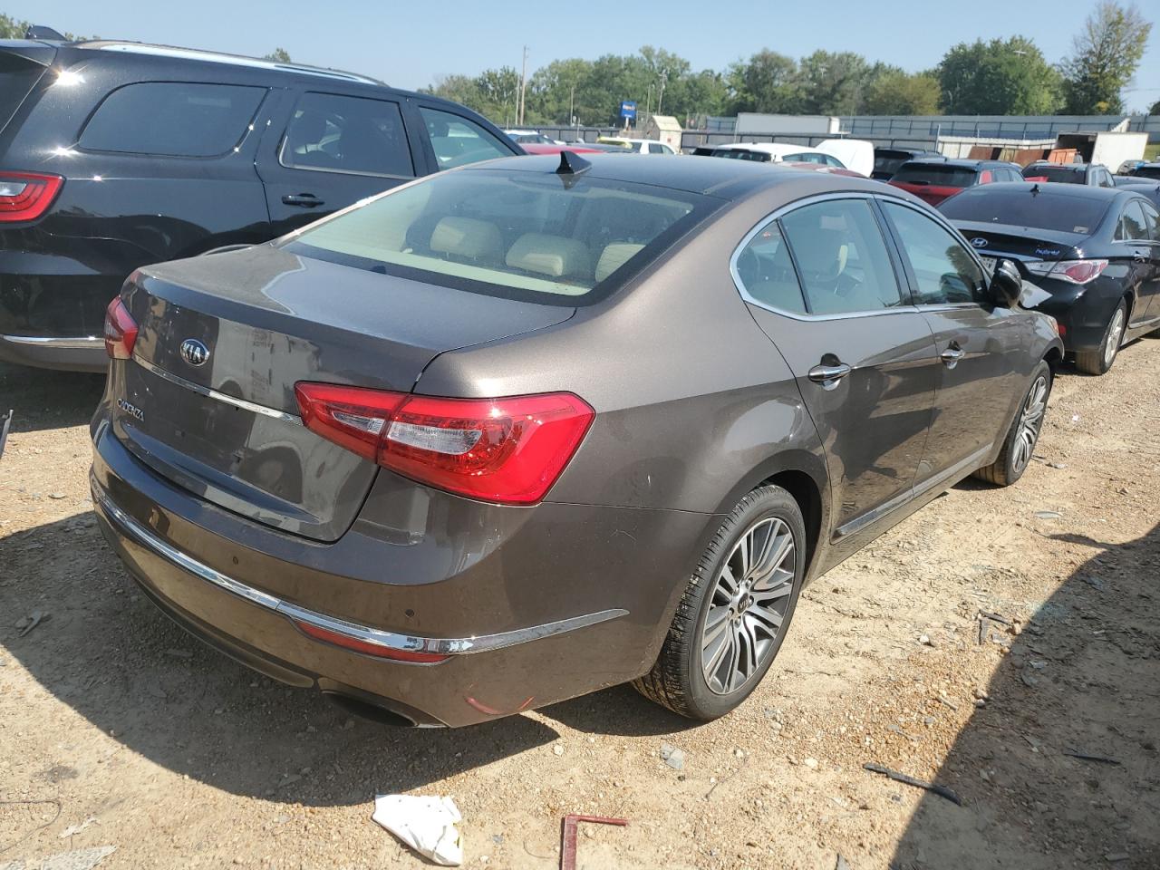 2015 Kia Cadenza Premium VIN: KNALN4D76F5173172 Lot: 66956673