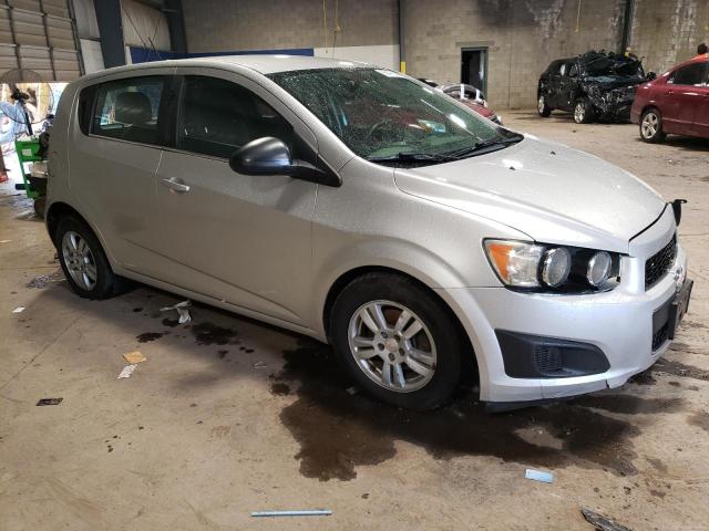 Хэтчбеки CHEVROLET SONIC 2015 Серебристый