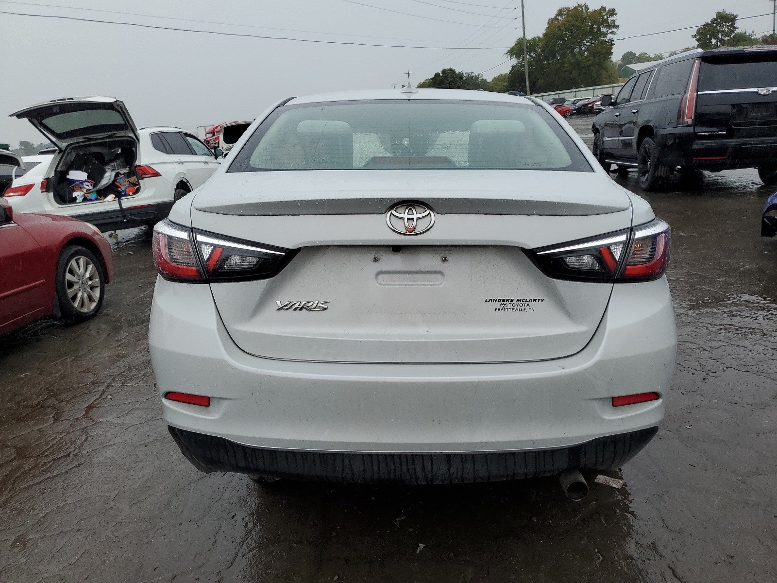 3MYDLBYV1KY518293 2019 Toyota Yaris L