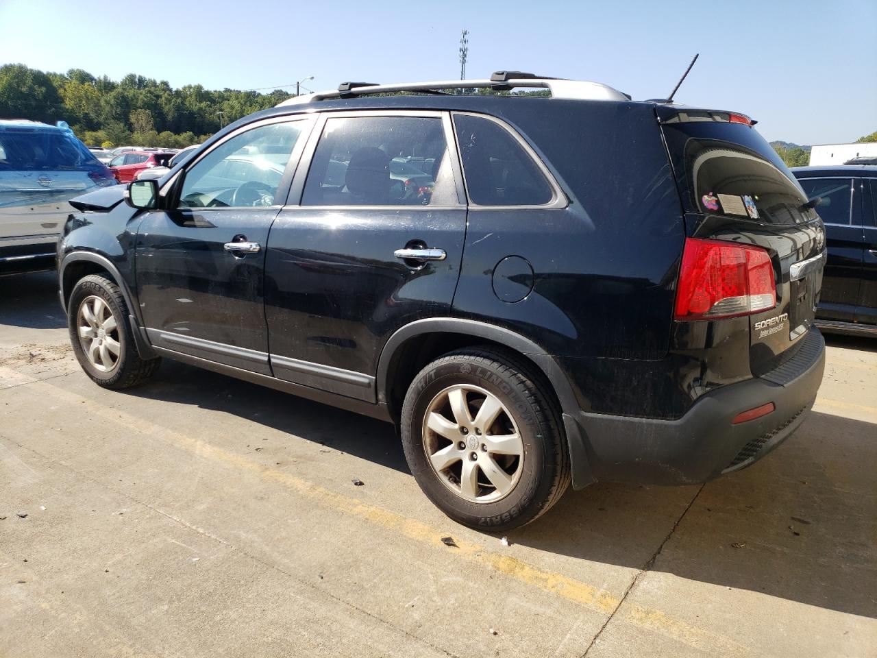 2011 Kia Sorento - Image 2