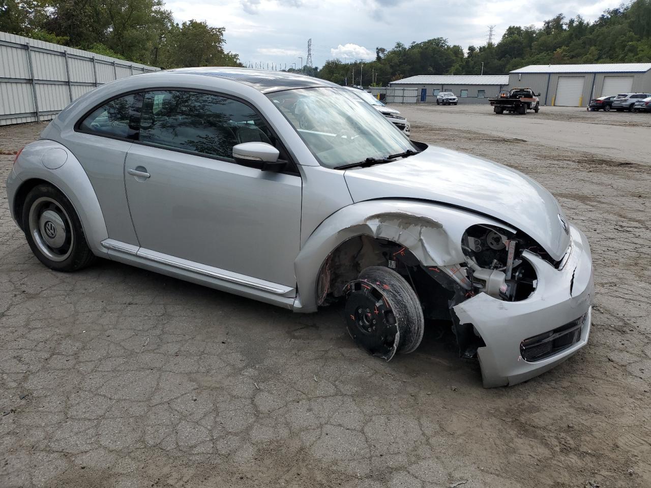 2013 Volkswagen Beetle VIN: 3VWJX7AT4DM613563 Lot: 68335633