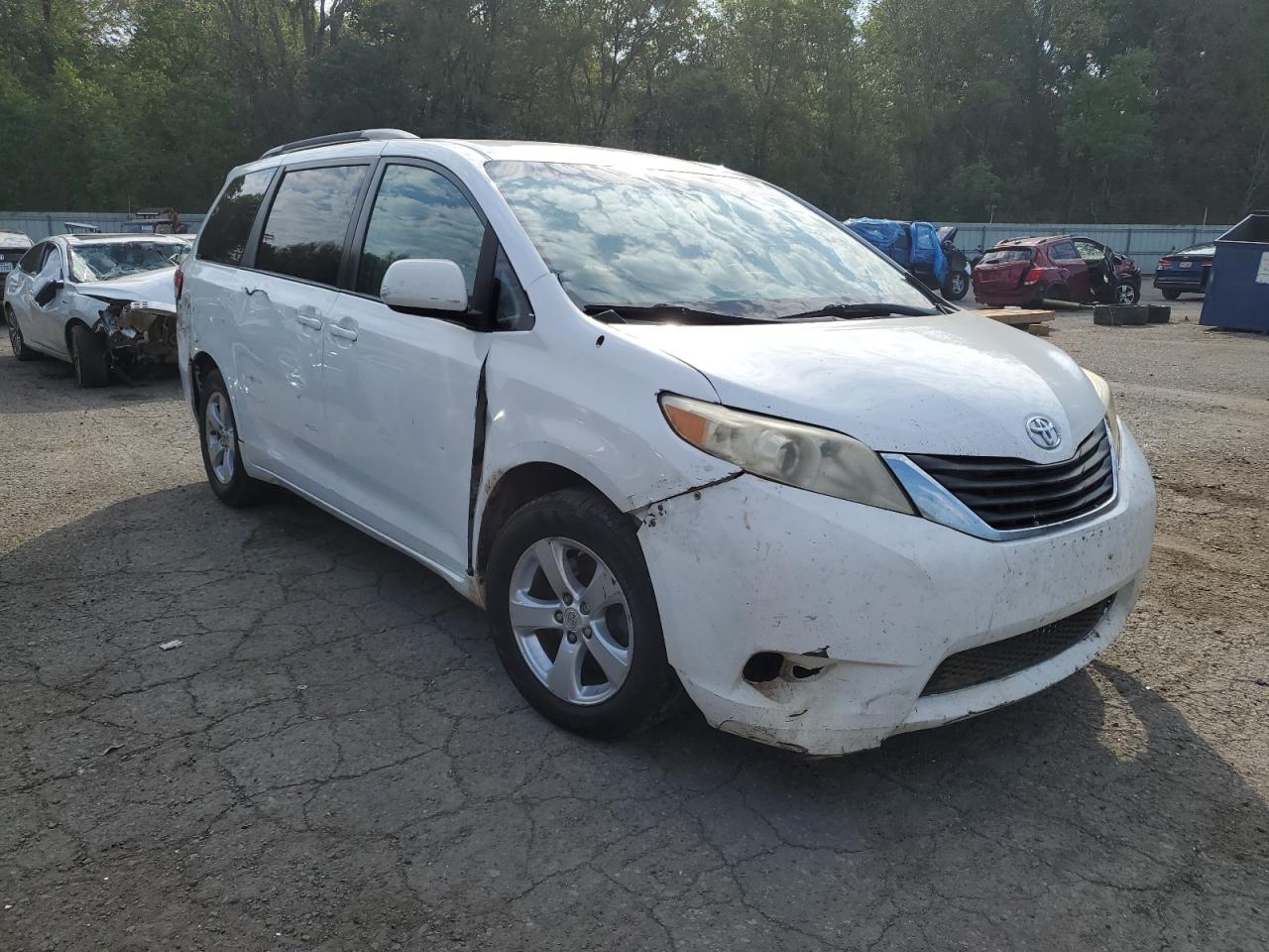 2014 Toyota Sienna Le VIN: 5TDKK3DC3ES488731 Lot: 67482873