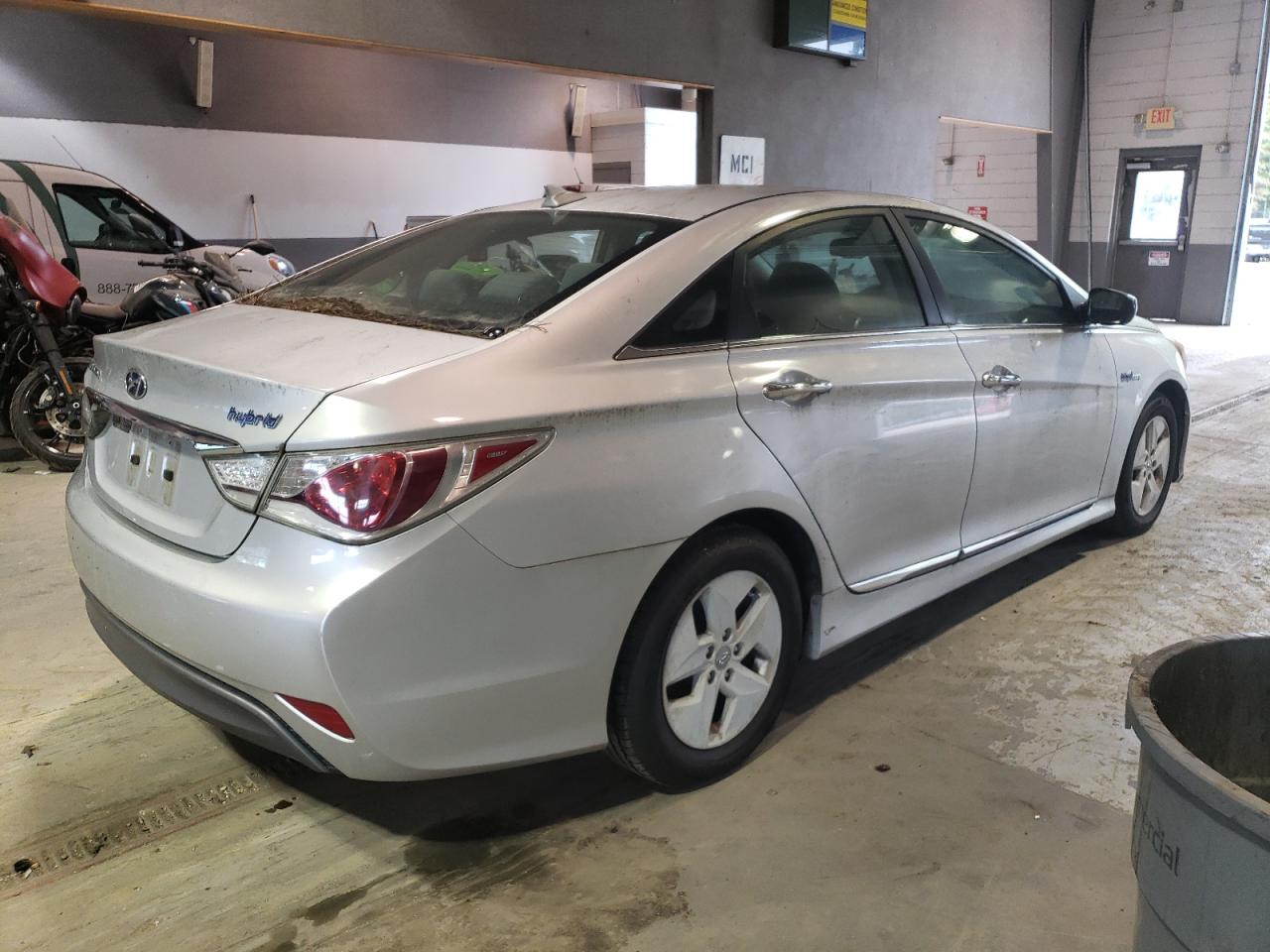 2012 Hyundai Sonata - Image 3
