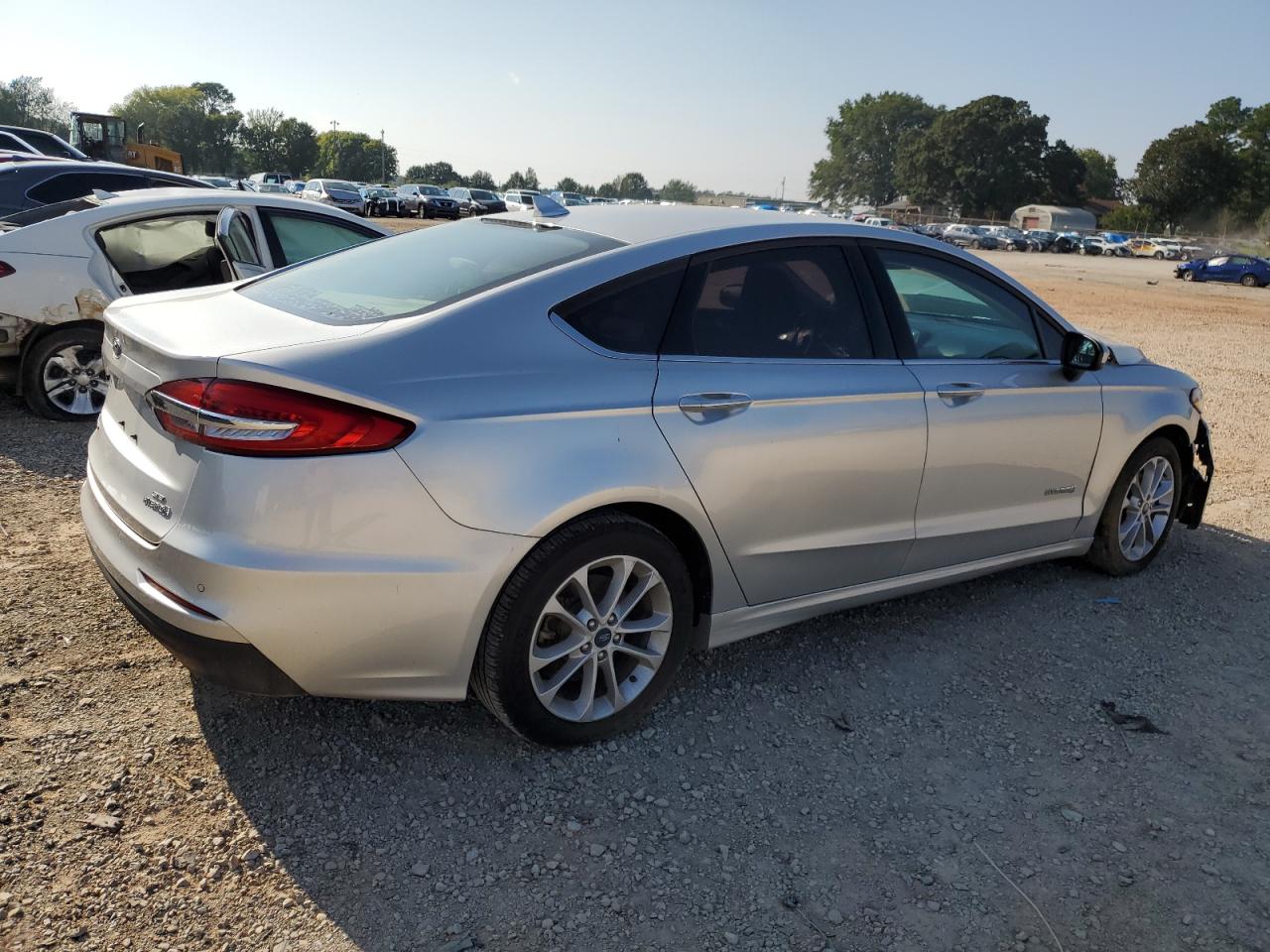 3FA6P0LU8KR256612 2019 Ford Fusion Se