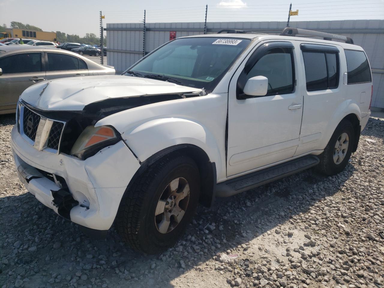 2005 Nissan Pathfinder - Image 1