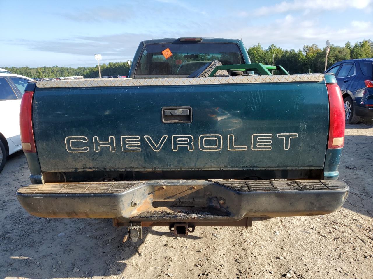 1998 Chevrolet GMT-400 - Image 6