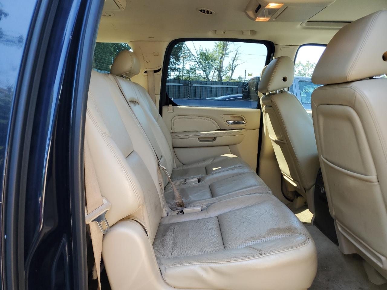 2007 Cadillac Escalade Esv VIN: 1GYFK66897R379326 Lot: 67212353