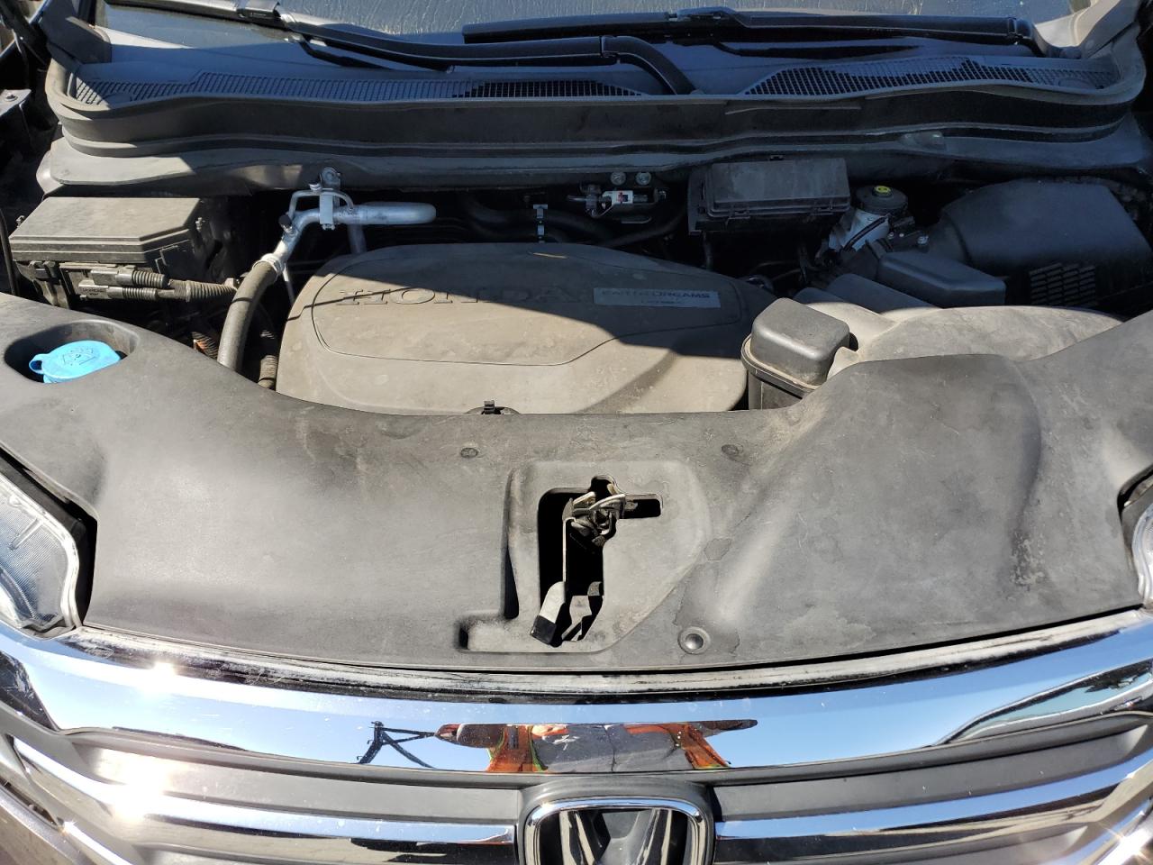 2017 Honda Pilot - Image 13