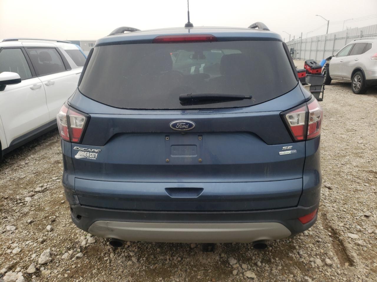 1FMCU9GD8JUA00655 2018 Ford Escape Se