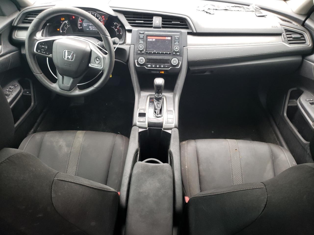 19XFC2F57JE005365 2018 Honda Civic Lx