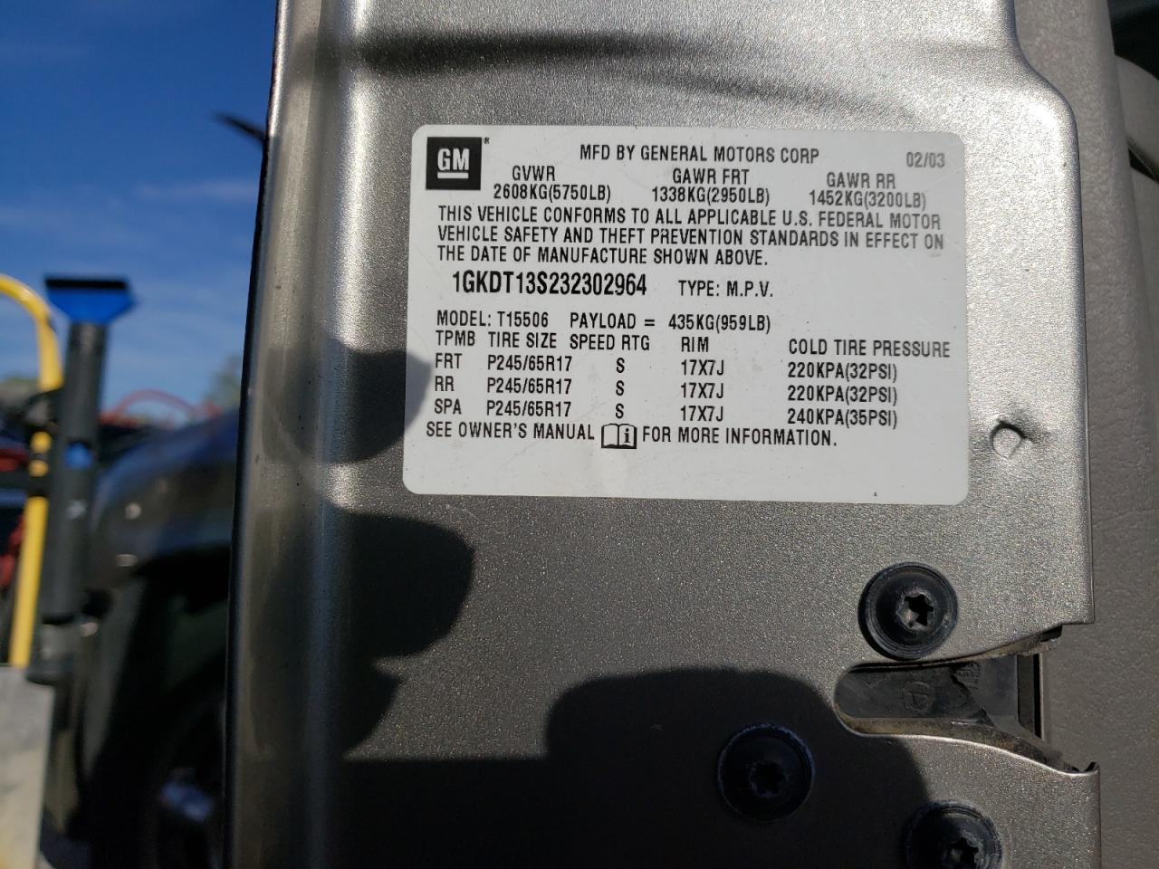 2003 GMC Envoy - Image 13