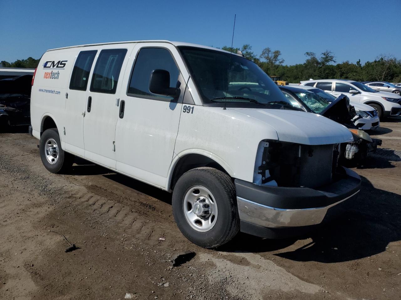 1GCWGAFPXM1239832 2021 Chevrolet Express G2500