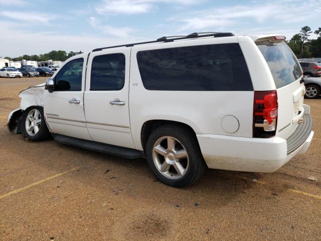 Parquets CHEVROLET SUBURBAN 2013 Biały