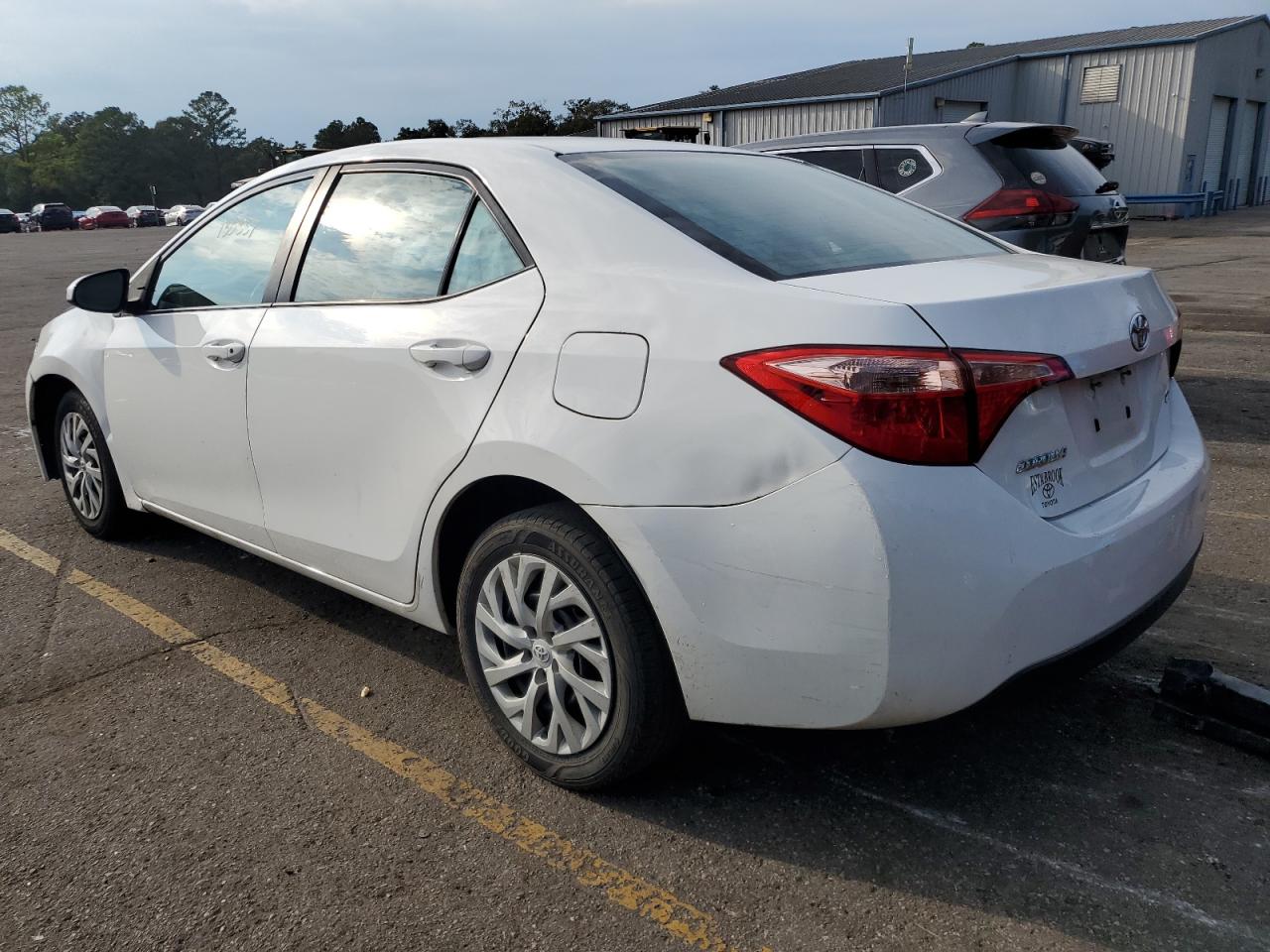 5YFBURHE8KP877829 2019 Toyota Corolla L