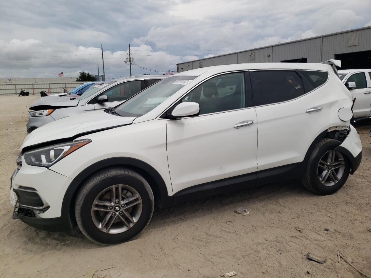 VIN 5NMZTDLB3JH107175 2018 HYUNDAI SANTA FE no.1