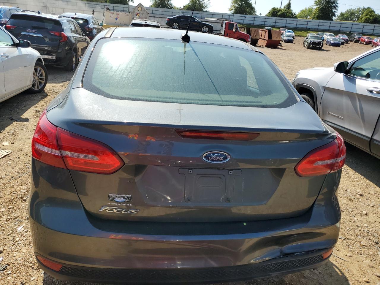 2017 Ford Focus S VIN: 1FADP3E21HL219512 Lot: 69883924