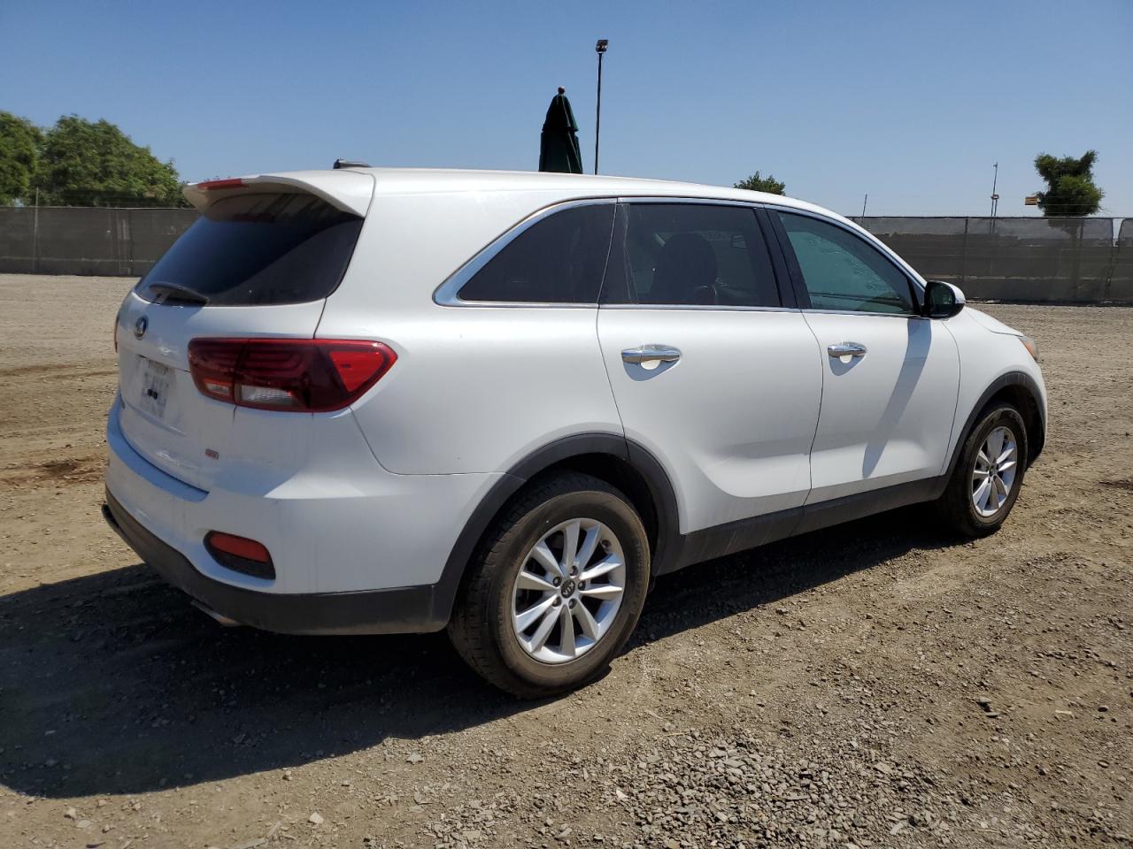 5XYPG4A30KG537118 2019 Kia Sorento L