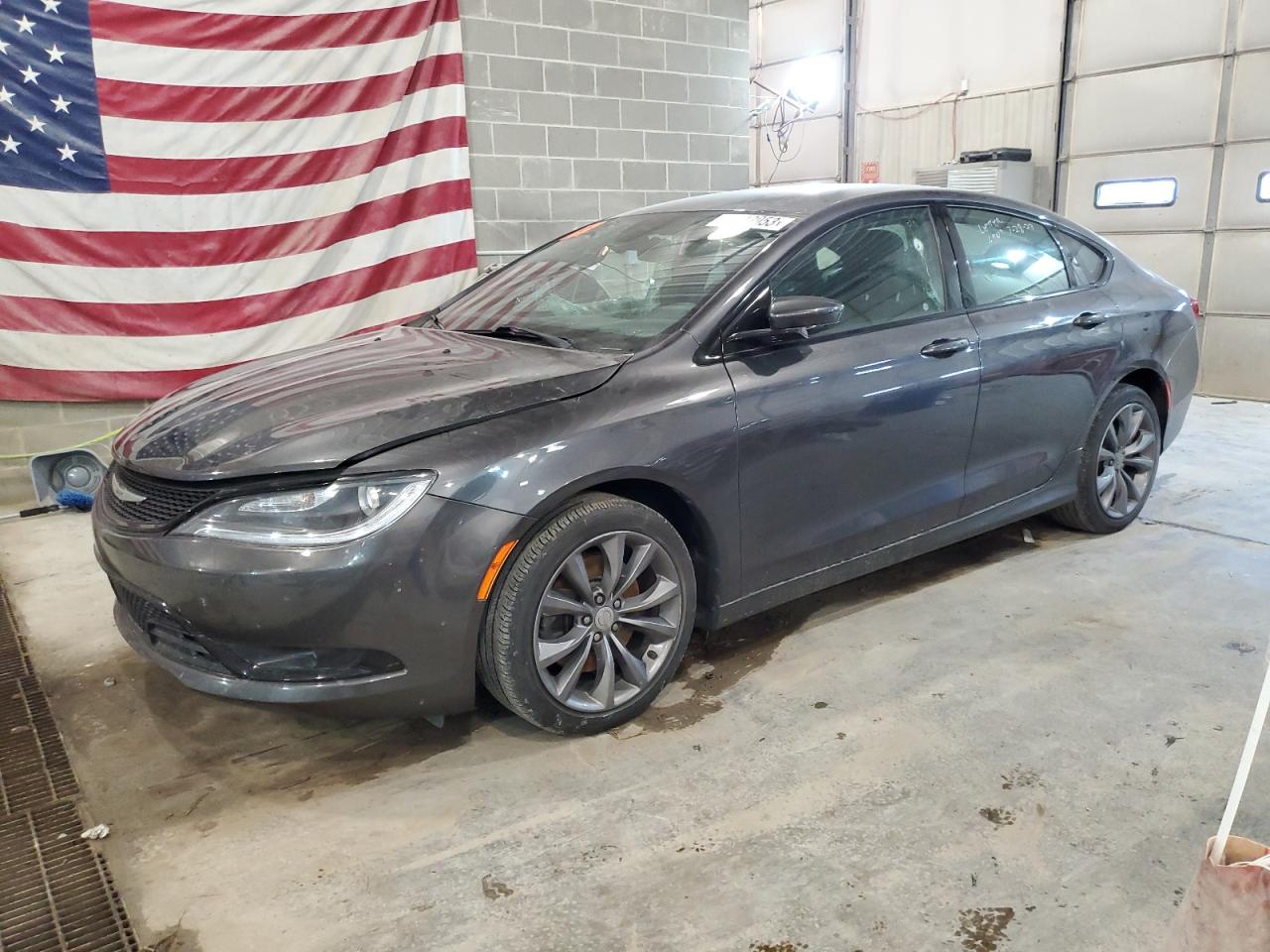 1C3CCCDGXGN139714 2016 Chrysler 200 S