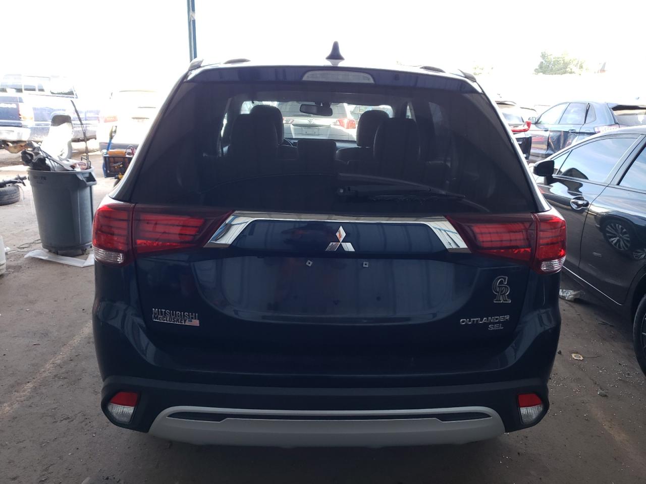 JA4AZ3A32KZ044126 2019 Mitsubishi Outlander Se