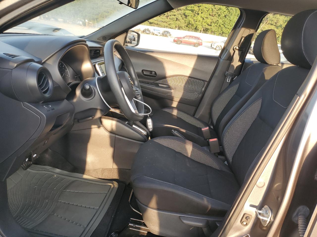 2018 Nissan Kicks S VIN: 3N1CP5CU5JL530041 Lot: 74244384