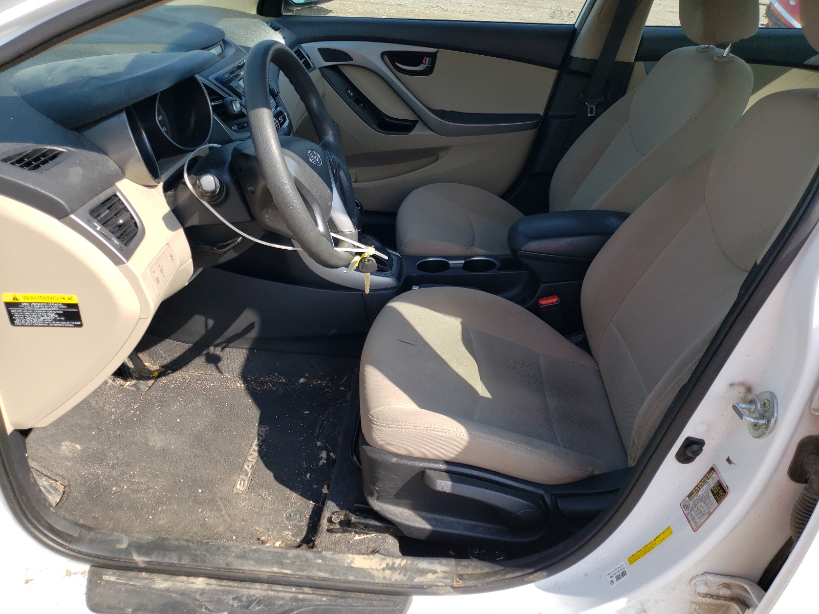 5NPDH4AE7FH595355 2015 Hyundai Elantra Se