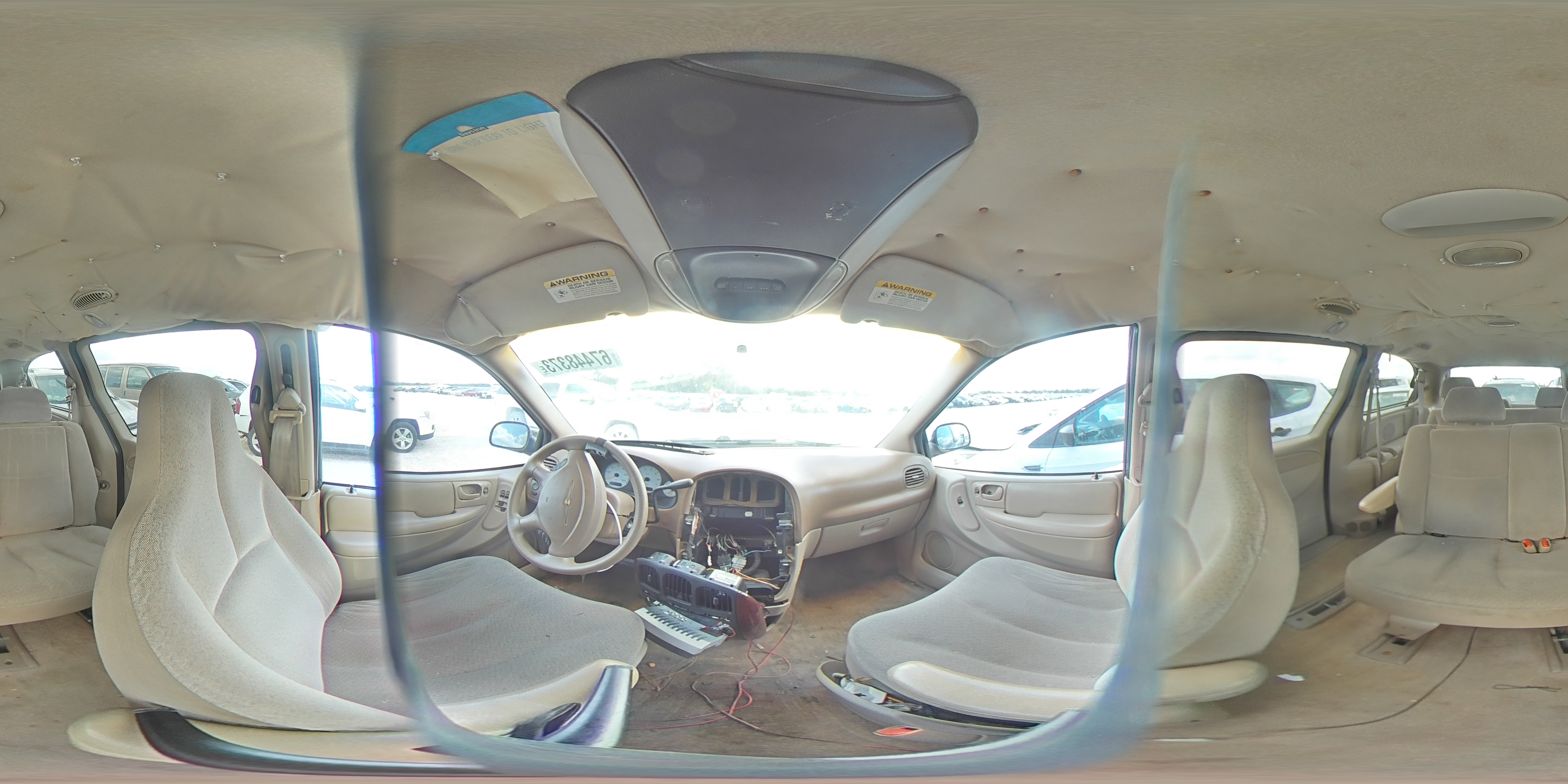 2002 Chrysler Town & Country Lx VIN: 2C4GP44362R637778 Lot: 67448373