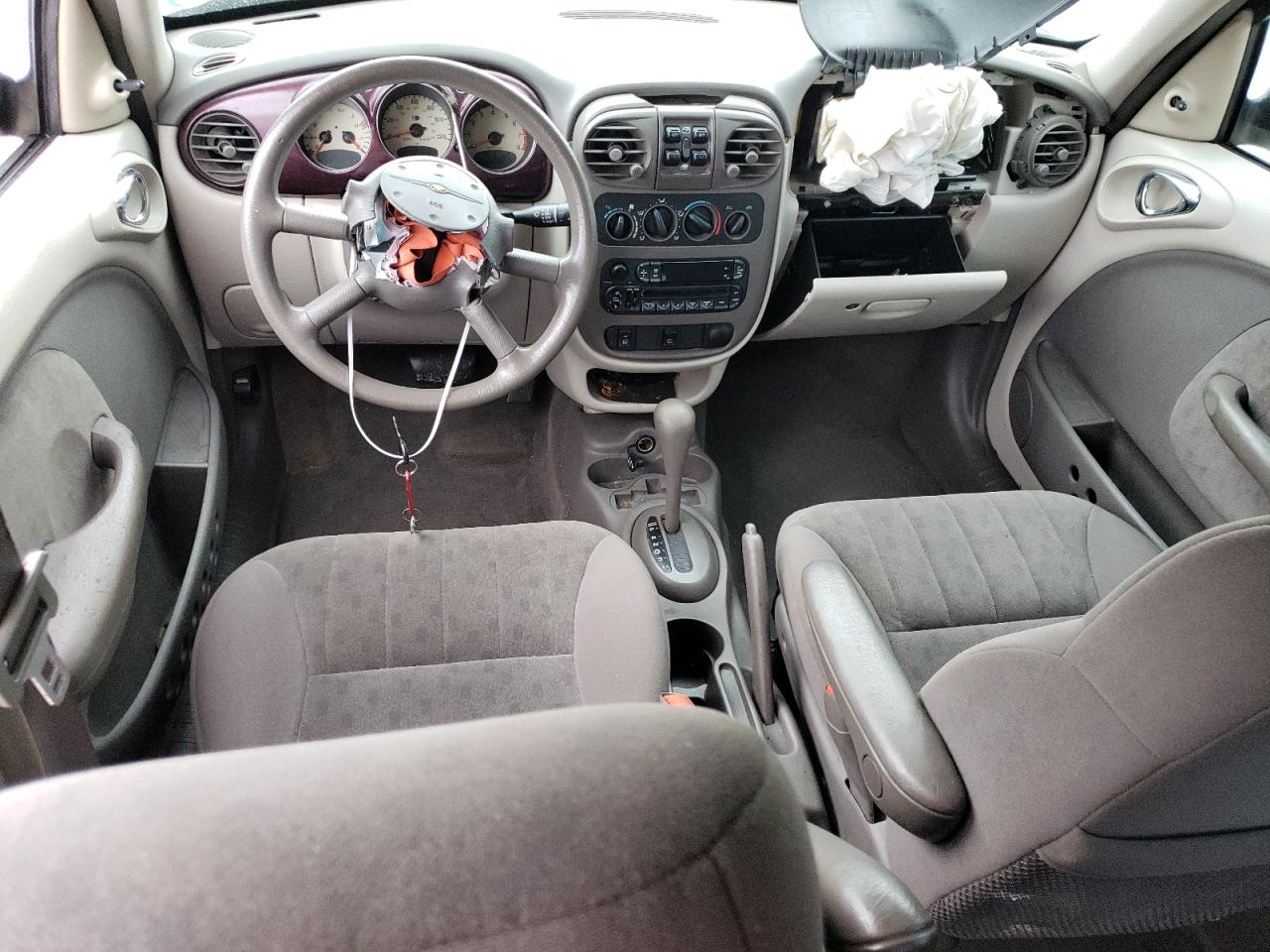 2002 Chrysler PT Cruiser - Image 8