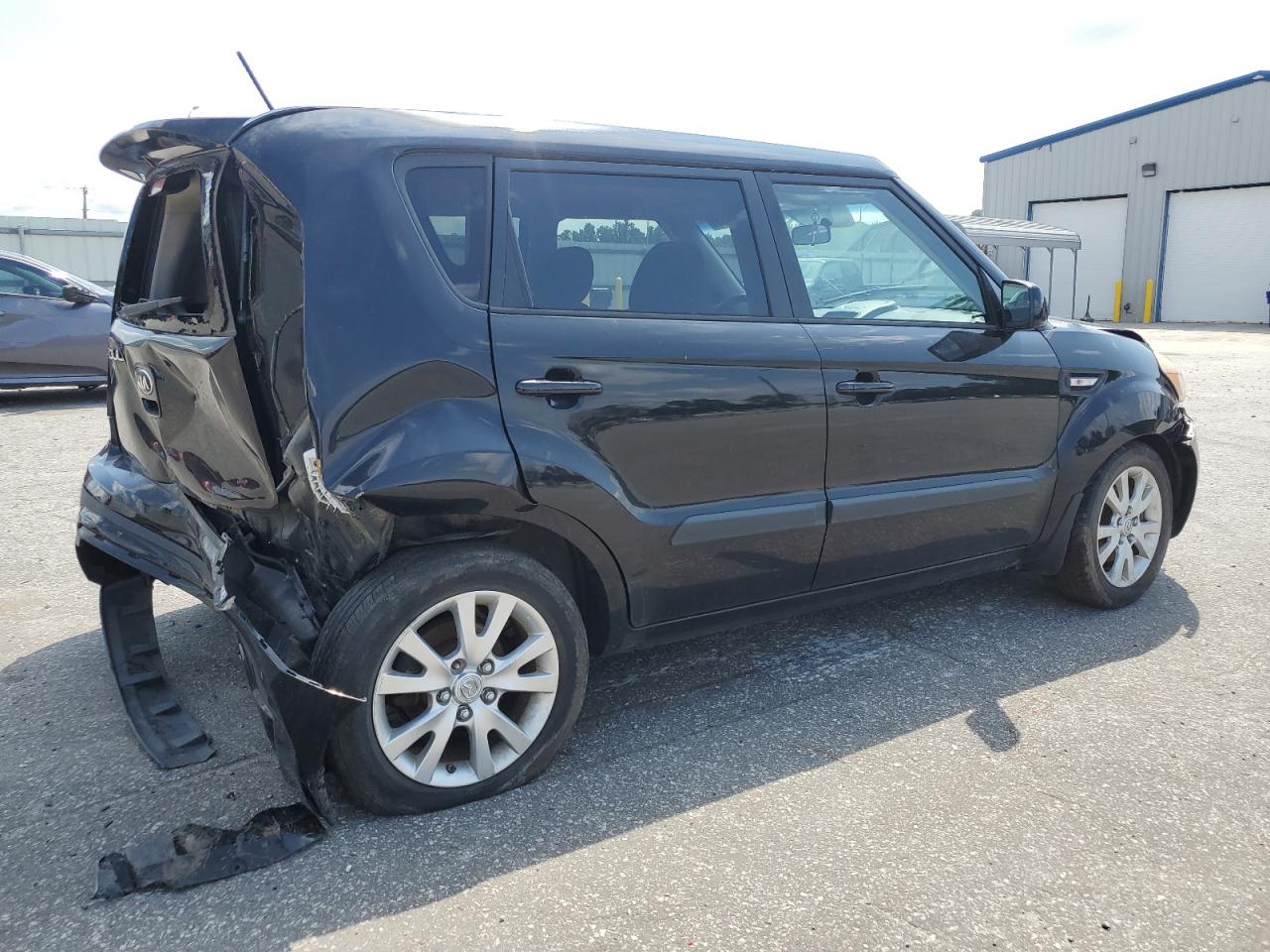 VIN KNDJT2A50D7606056 2013 KIA SOUL no.3