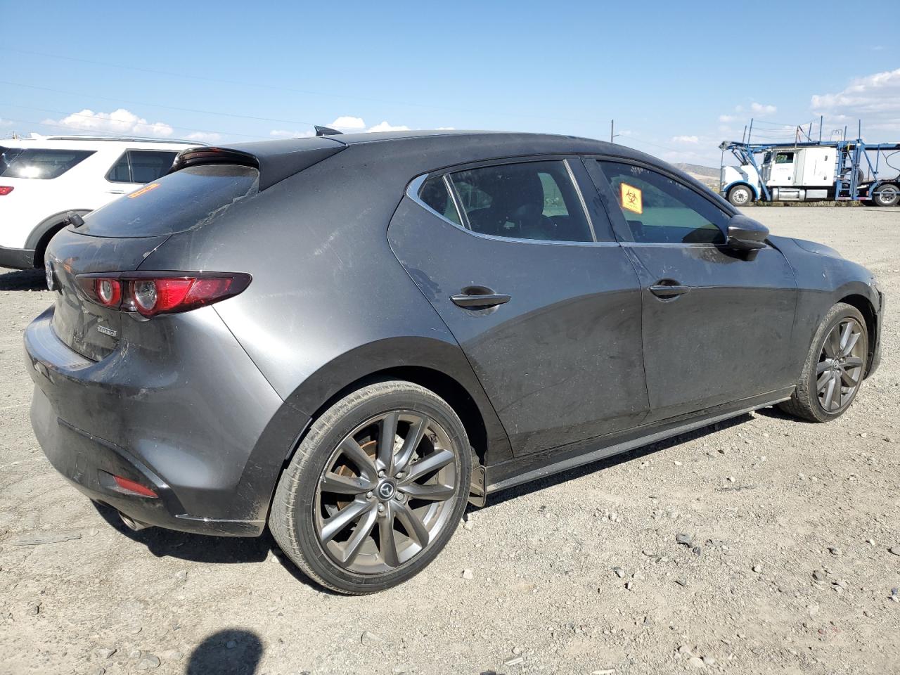 JM1BPBMM2K1143722 2019 Mazda 3 Preferred