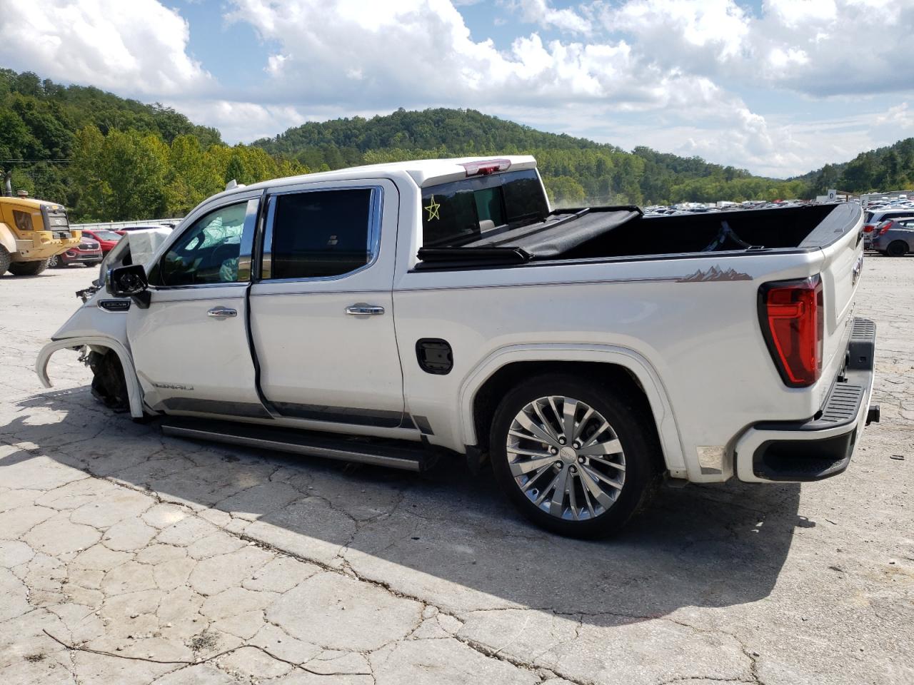 3GTUUGED9NG682051 2022 GMC Sierra K1500 Denali