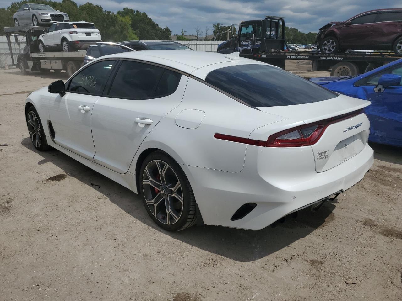 2020 Kia Stinger - Image 2