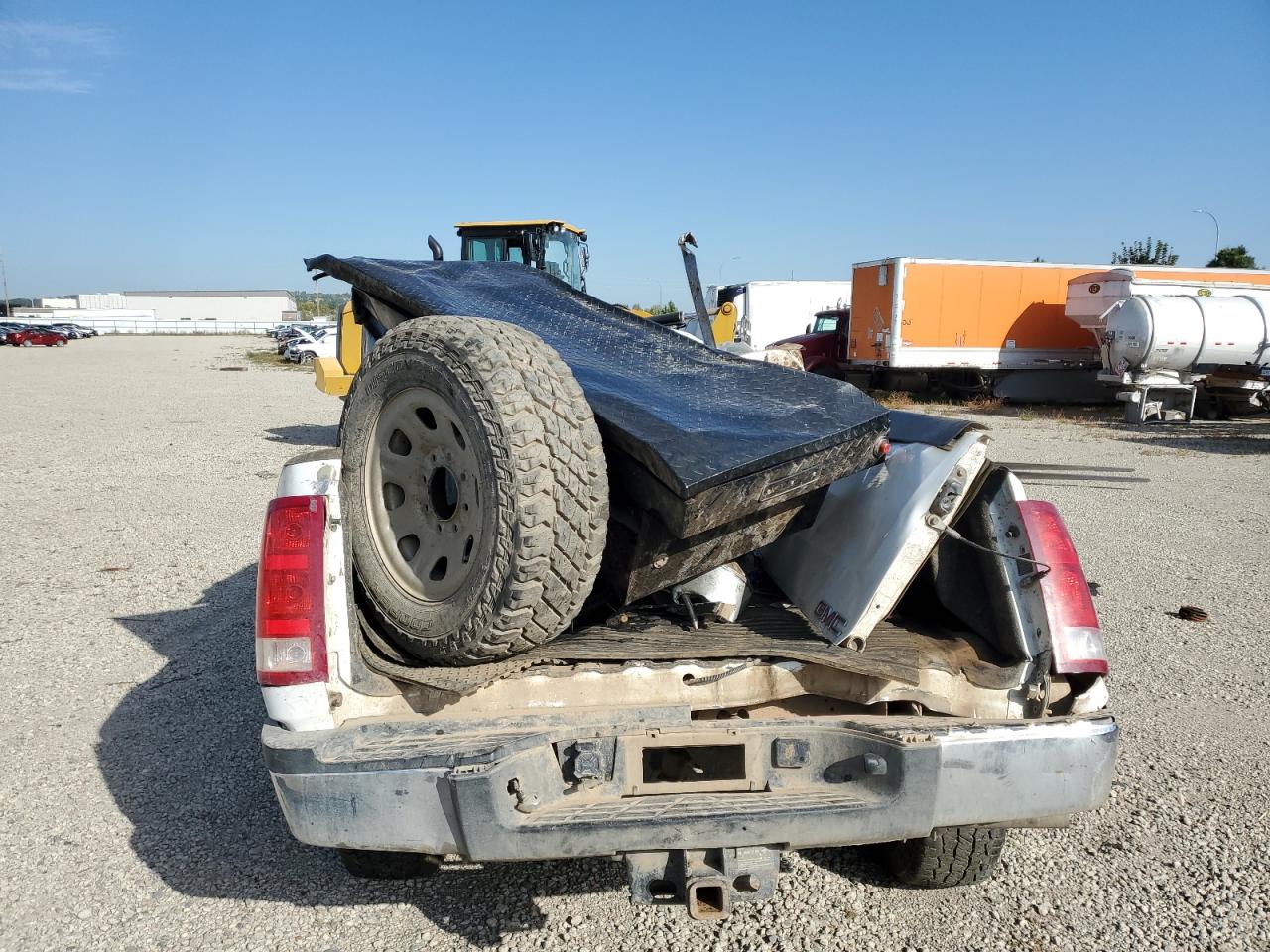 2014 GMC Sierra K2500 Slt VIN: 1GT121E86EF145986 Lot: 67940183