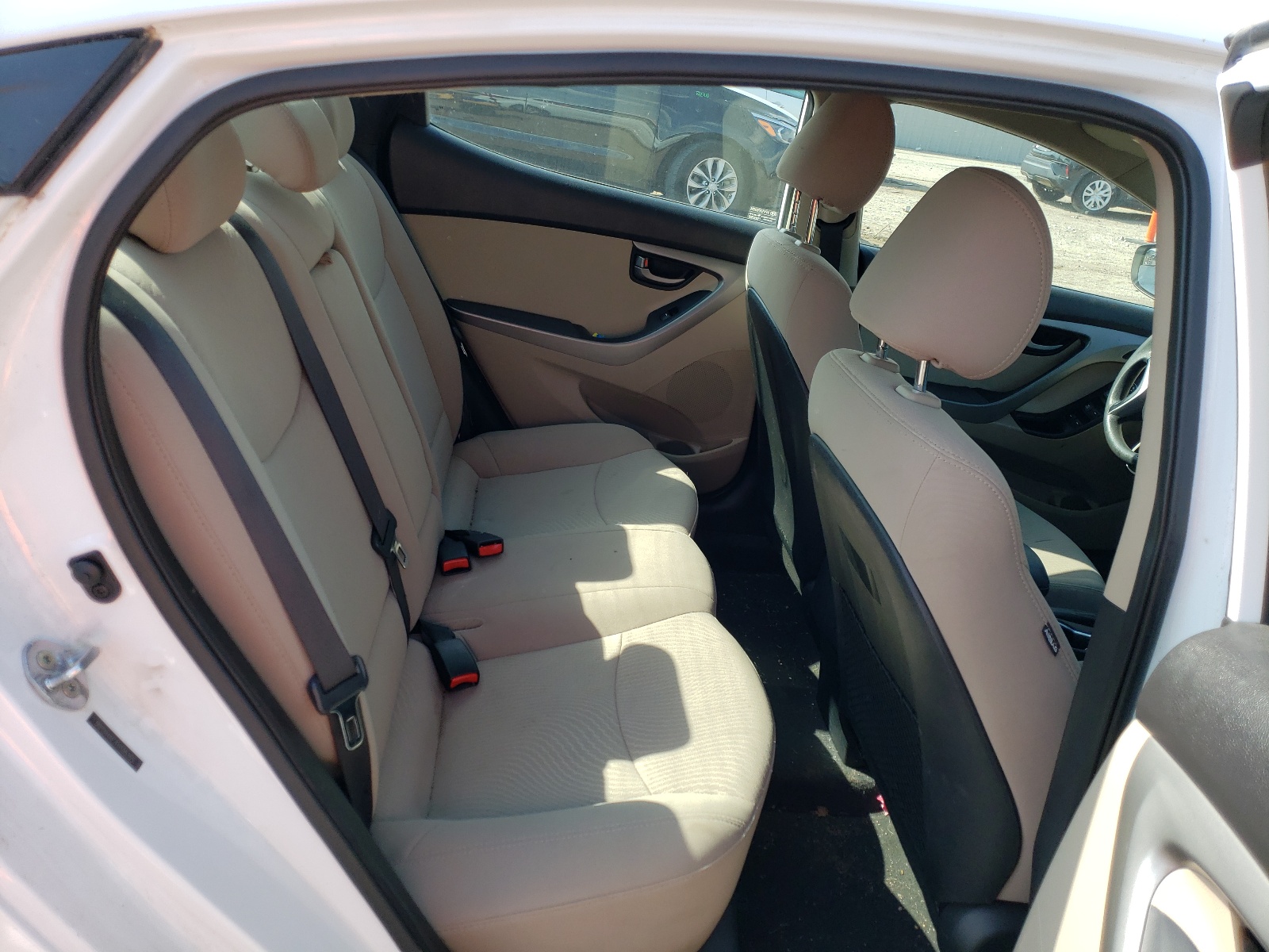 5NPDH4AE7FH595355 2015 Hyundai Elantra Se