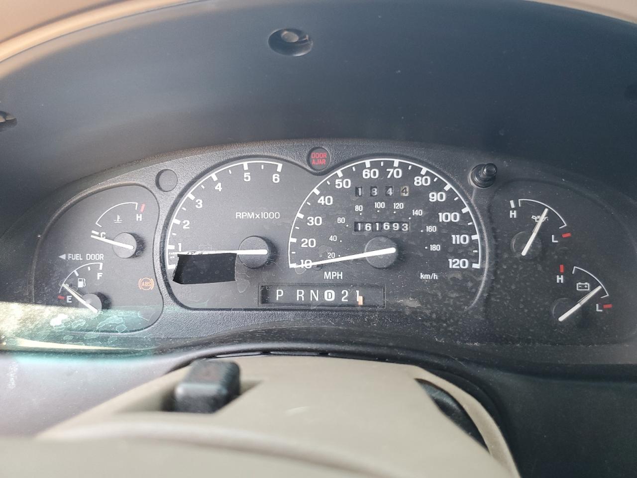 2000 Ford Explorer Limited VIN: 1FMDU65E3YZA11459 Lot: 66906433