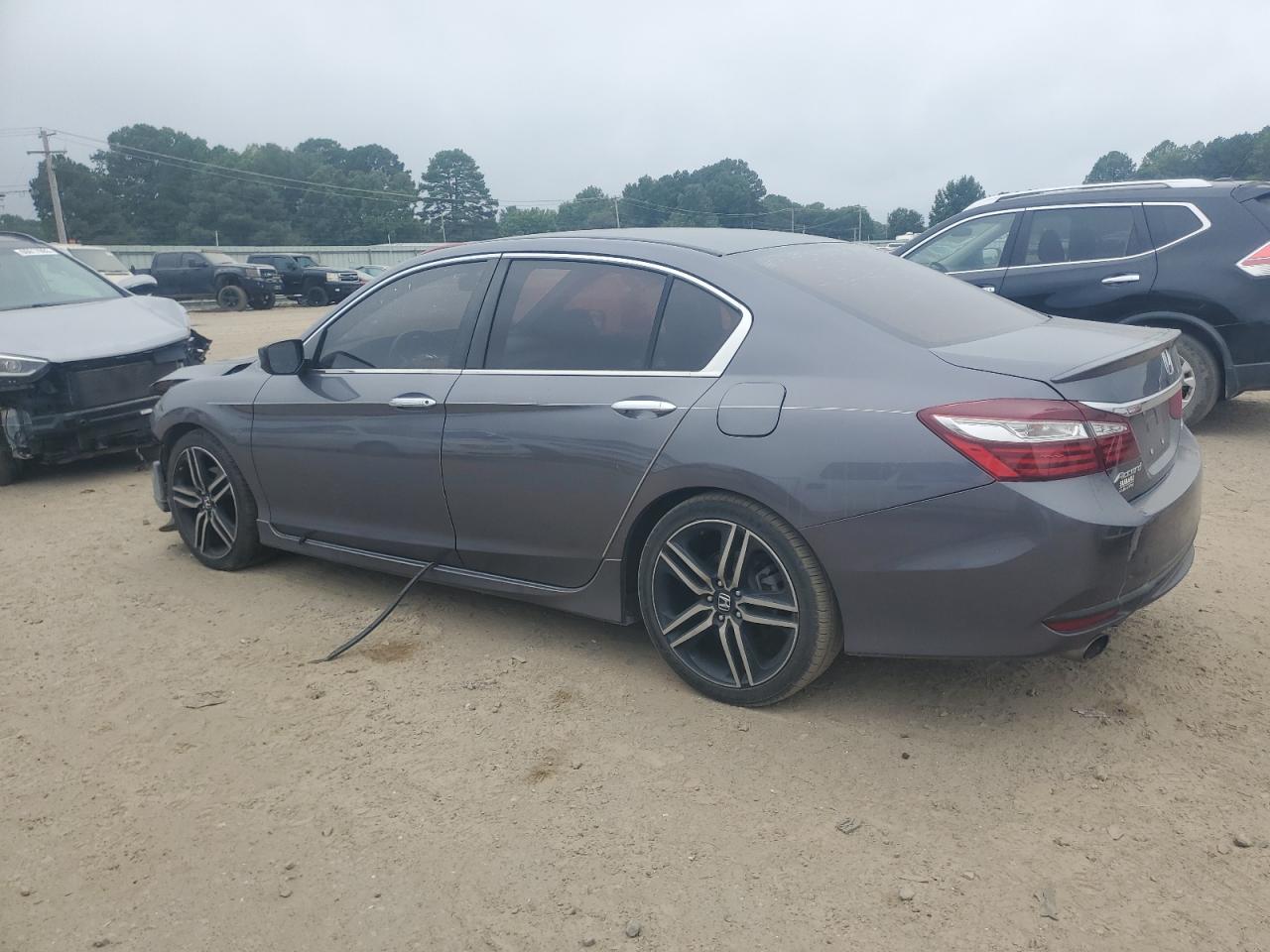 1HGCR2F58HA282378 2017 Honda Accord Sport