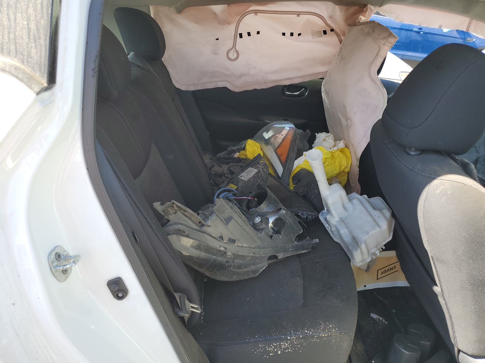 1N4AZ1CP3KC300261 2019 Nissan Leaf S