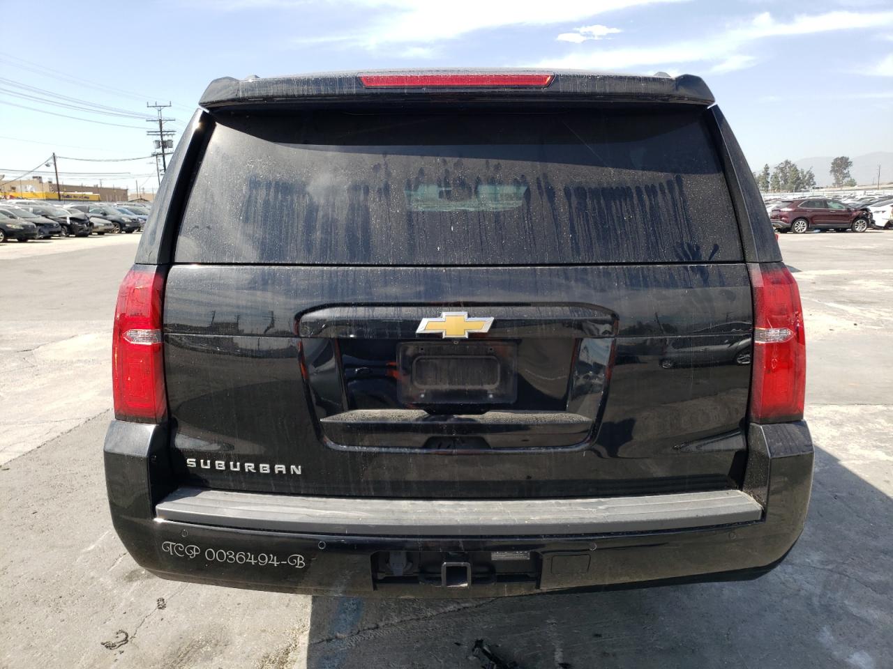 2018 Chevrolet Suburban C1500 Lt VIN: 1GNSCHKC8JR236423 Lot: 69986033