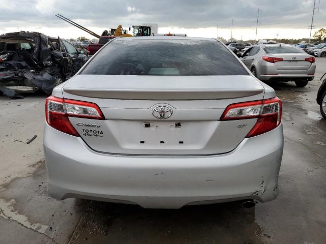  TOYOTA CAMRY 2013 Серебристый