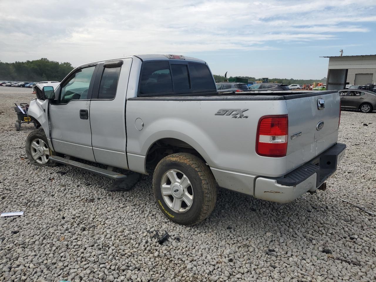 2005 Ford F-150 - Image 2
