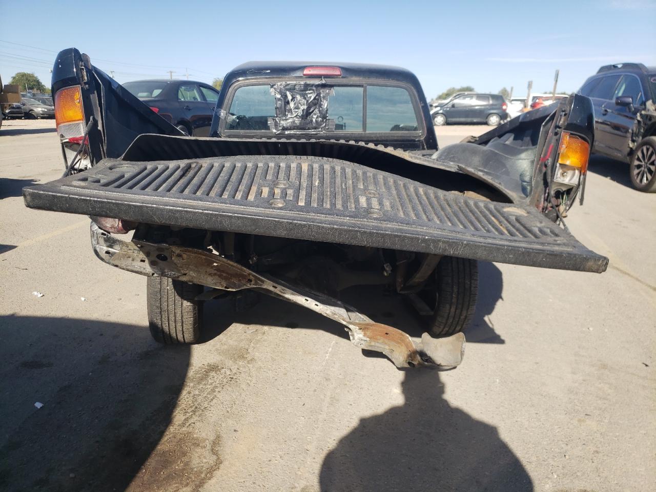 1998 Toyota Tacoma Xtracab VIN: 4TAVL52N8WZ152451 Lot: 73302494