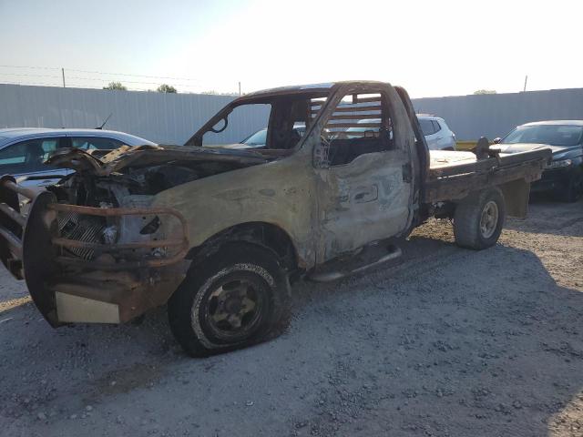 2002 Ford F250 Super Duty იყიდება Des Moines-ში, IA - Burn