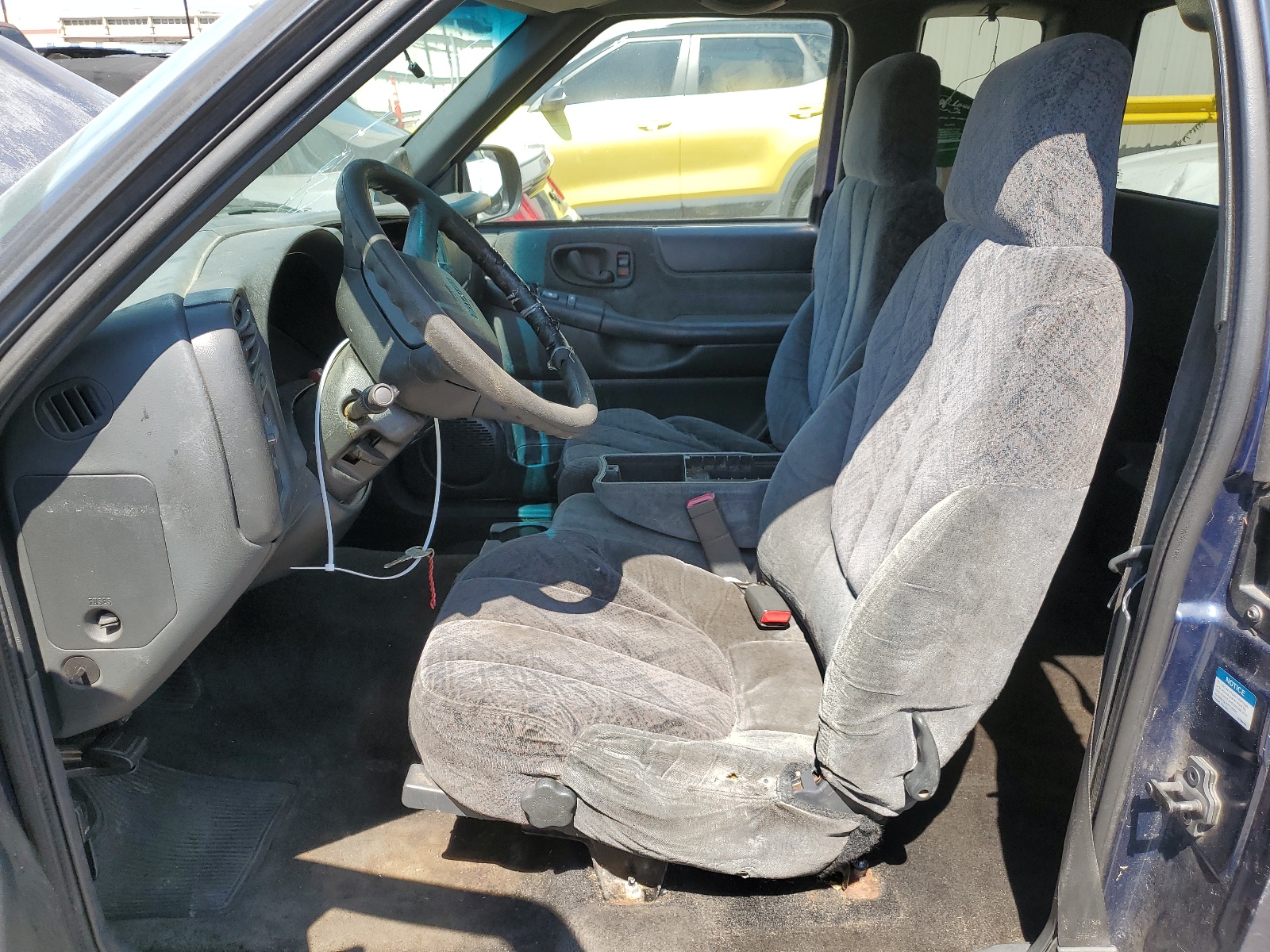 1GTCS19WX18170700 2001 GMC Sonoma