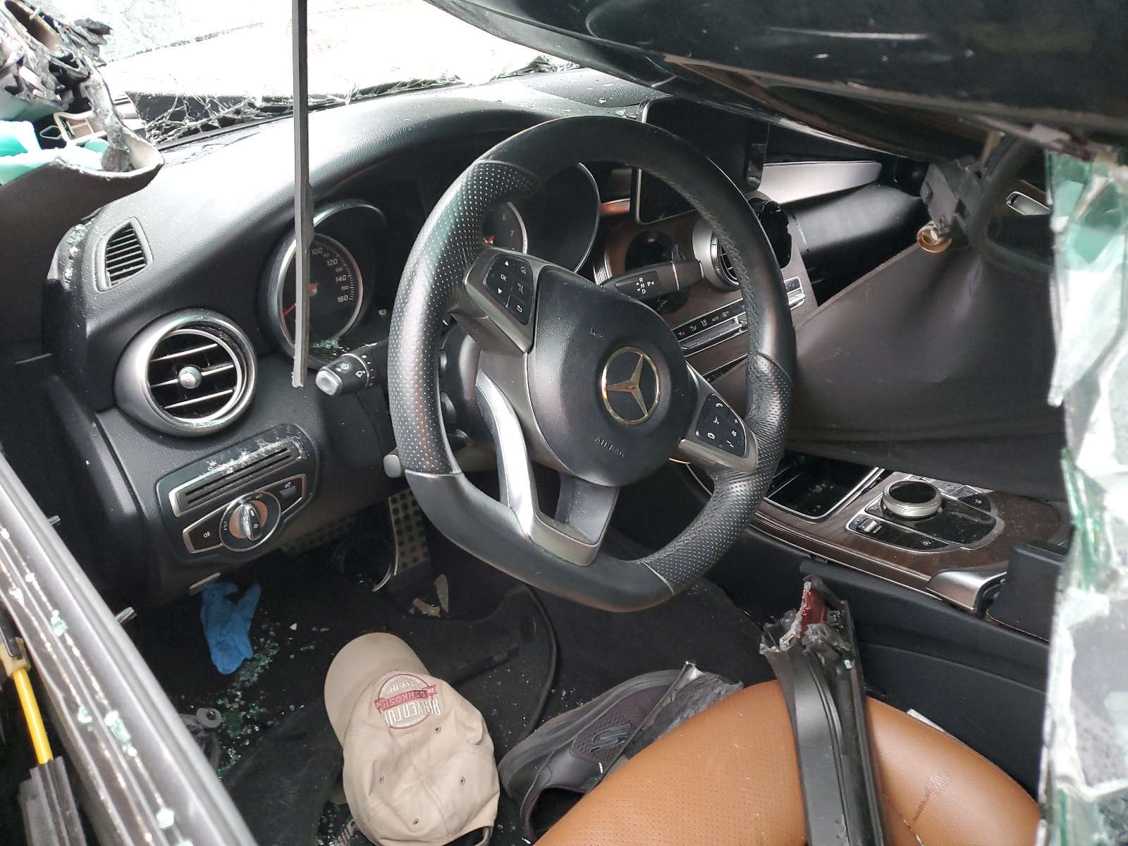 WDDWJ4KB7JF759925 2018 Mercedes-Benz C 300 4Matic