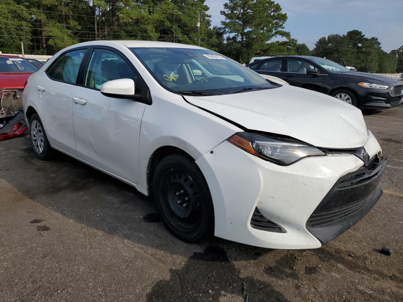 2019 Toyota Corolla L VIN: 5YFBURHE8KP877829 Lot: 69450103