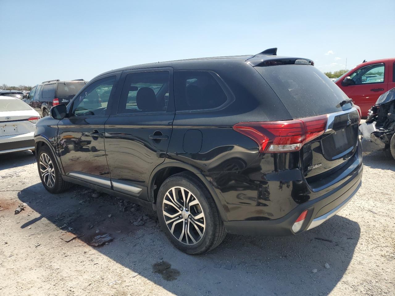 JA4AD3A3XHZ066155 2017 Mitsubishi Outlander Se