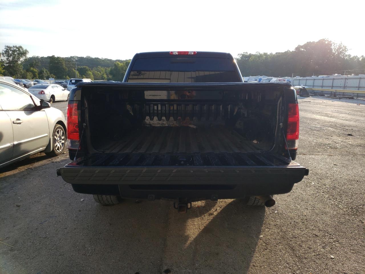 3GTP2XE27BG300869 2011 GMC Sierra K1500 Denali