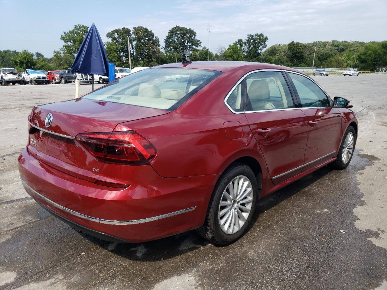 1VWBT7A31HC017348 2017 Volkswagen Passat Se