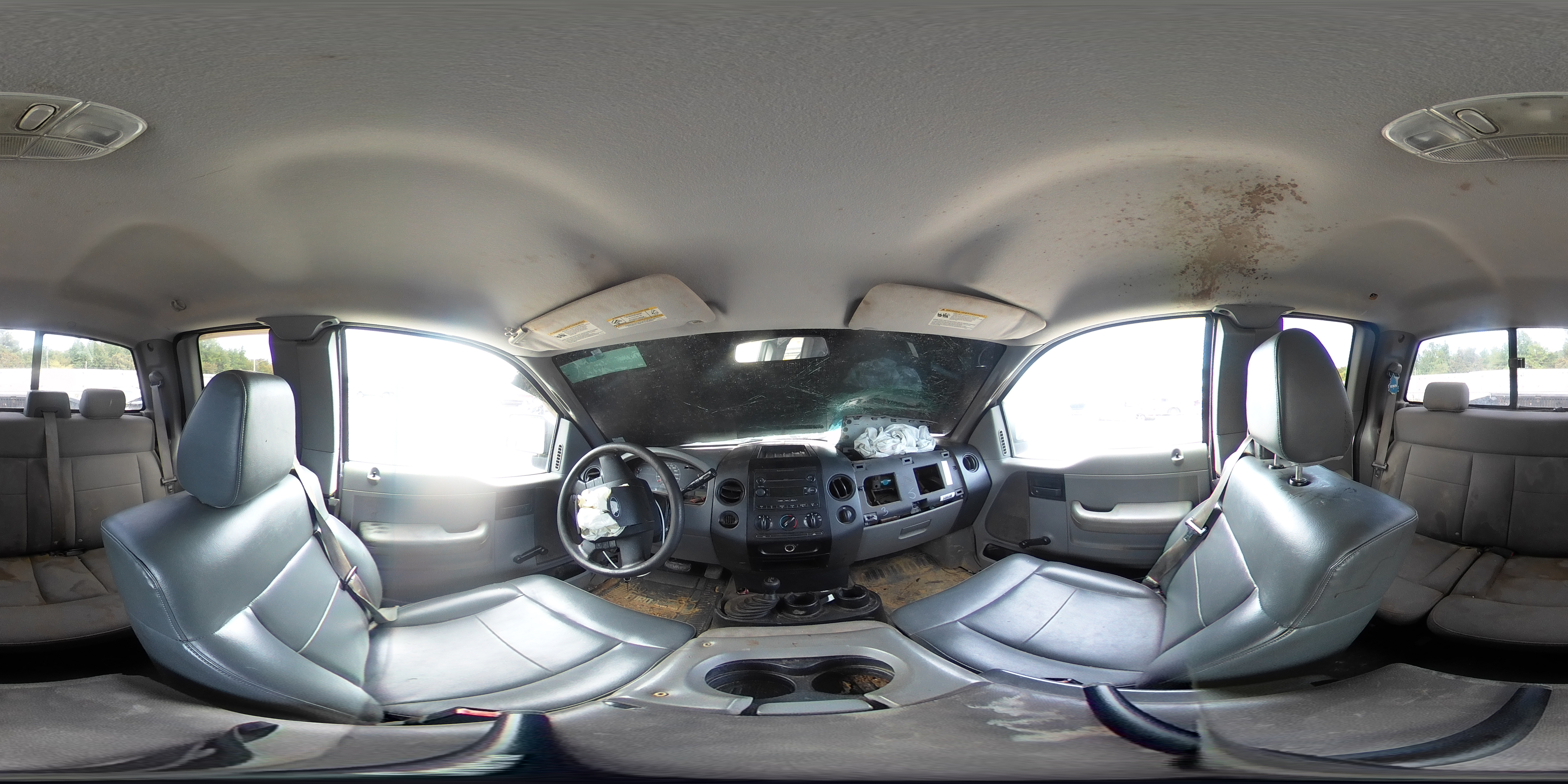 2005 Ford F-150 - Image 13